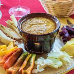 Bagna Cauda, il tipico piatto piemontese: storia e origini