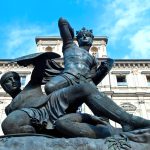 Piazza Palazzo di Città: storia e sede del comune di Torino