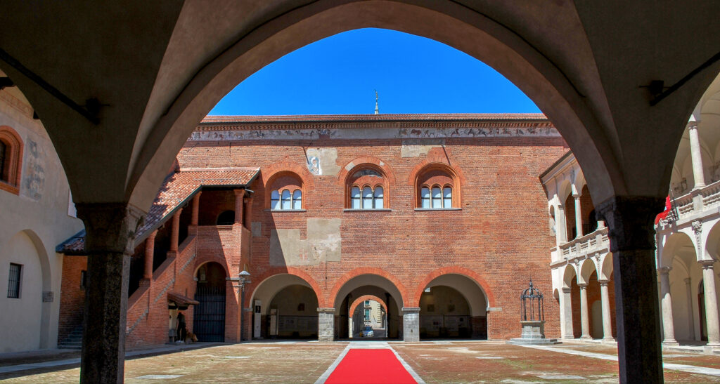 broletto novara