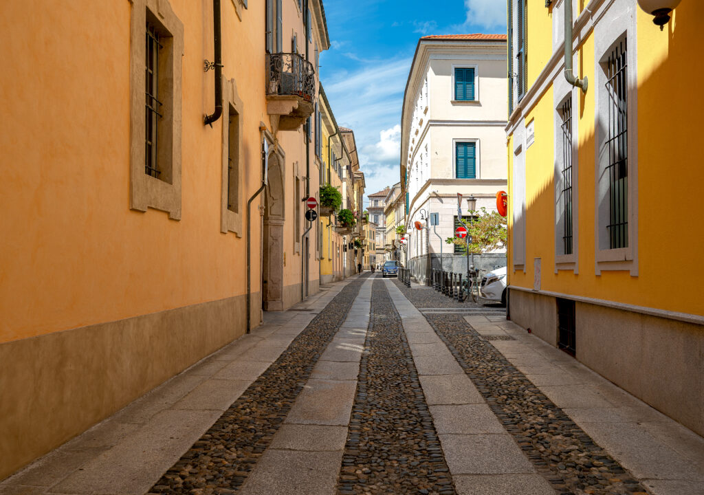 visitare centro storico novara